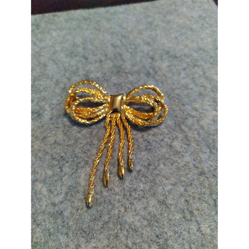 Gold Bow Brooch Pin with‎ Dangles Elegant Formal Party Jewelry